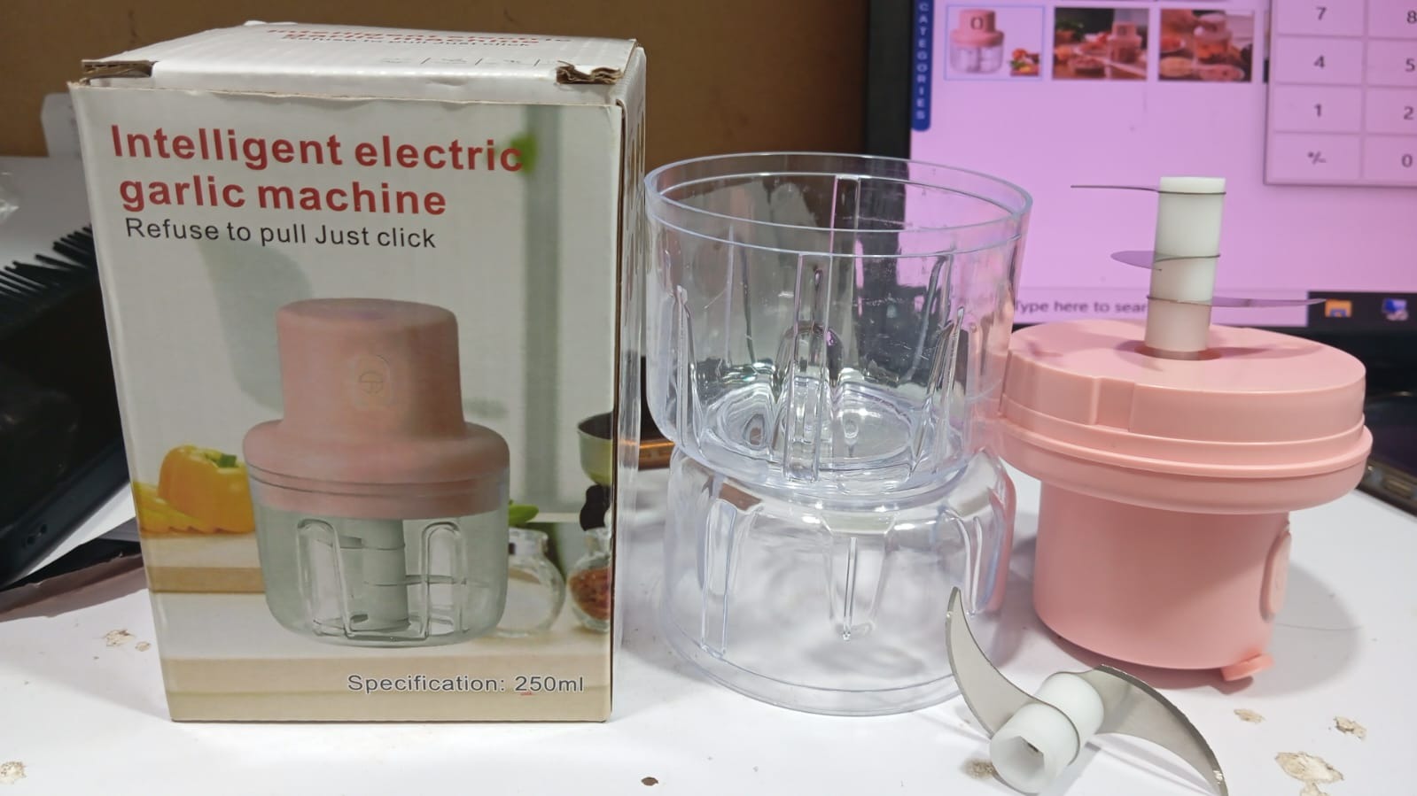 Intelligent Garlic Machine | Electric Garlic Chopper & Grinder | Smart Mini Food Processor for Quick Garlic & Spice Prep