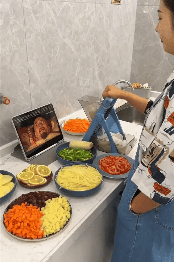 Manual Vegetable Chopper Potato Mandoline Slicer Veggie Cutter | Best selling in Pakistan